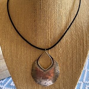 SILPADA N3089 Textured Sterling Silver .925 BADGE OF BEAUTY Leather Necklace